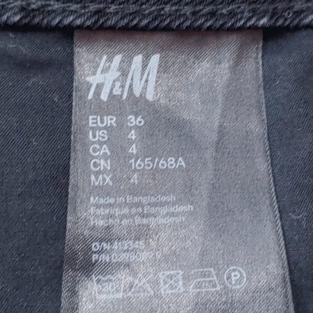H&M Black Mid-Rise‎ Jeans Shorts SZ 4 - Picture 3 of 6